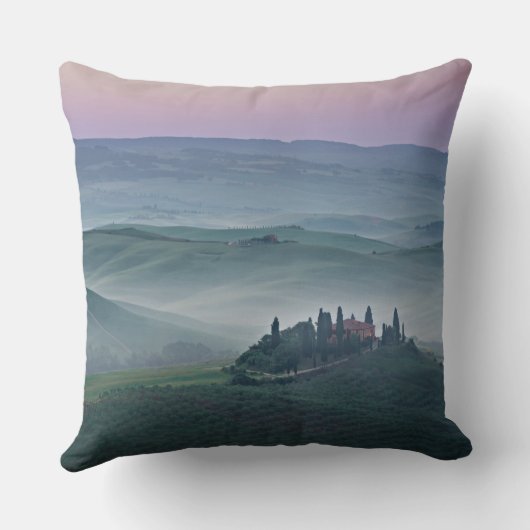 タスカニーの景色の枕上のピンクの日の出 クッション (裏面)