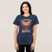 タタルキア:失われたが忘れられないTシャツ トライブレンドTシャツ (正面全面)
