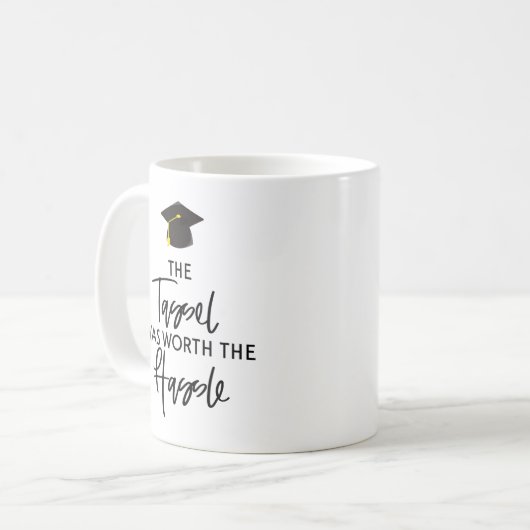 タッセルは面倒な卒業式の贈り物の価値があった コーヒーマグカップ (正面左)