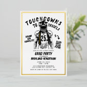 タッチダウンからタッセルへ フットボール卒業パーティー 箔招待状 (立ち正面)