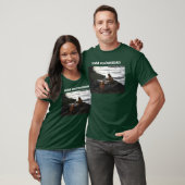 タッドSuchermanは川岸のTシャツをドラムをたたきます Tシャツ (ユニセックス)