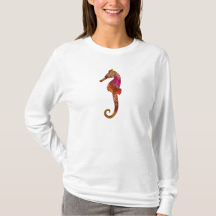 タツノオトシゴの水彩画のシルエットのタツノオトシゴのピンク Tシャツ