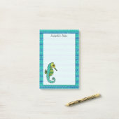 タツノオトシゴの青および緑のパーソナライズな4 x 6 ポストイット (デスク上)