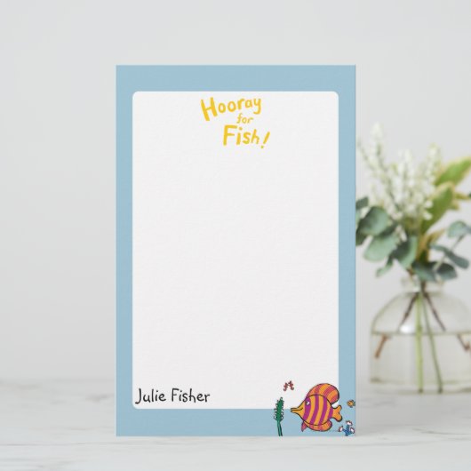 タツノオトシゴを持つオレンジおよび紫色の熱帯魚 便箋 (スタンド正面)