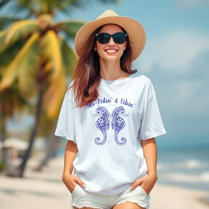 タツノオトシゴ-フィッシャーマンコア-ハワイアントロピカル-ブルー Tシャツ