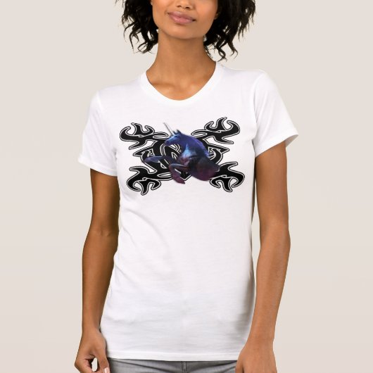 タトゥーの上に黒い一角獣 Tシャツ (正面)
