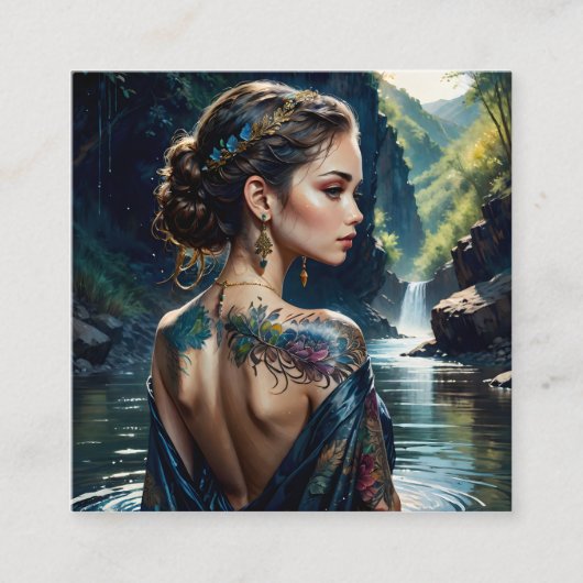 タトゥーを肩に乗せた美しい若い女性。 スクエア名刺 (正面)