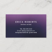 タトゥーアーティストガン&フラワータイポグラフィ深い紫 名刺 (裏面)