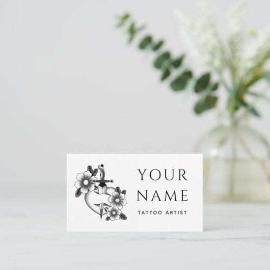 タトゥーアーティスト サロン 花柄の剣 クラシック ホワイト 名刺 (スタンド正面)