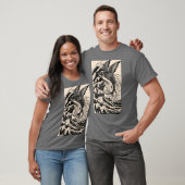 タトゥースタイル飛んでいるフィッシュTシャツ Tシャツ (ユニセックス)