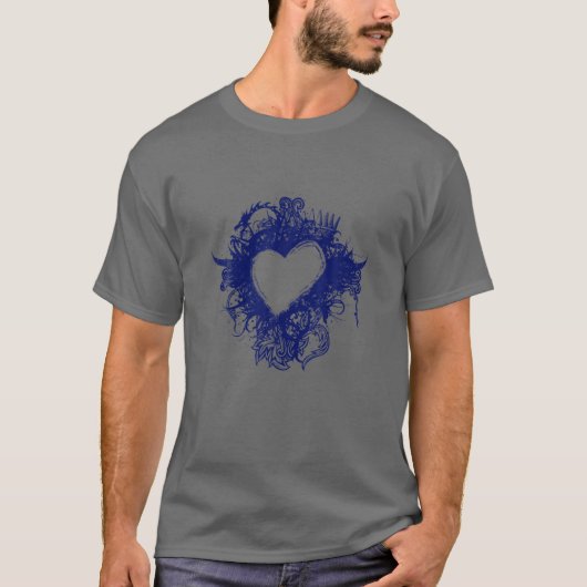 タトゥーハートトライバル Tシャツ (正面)