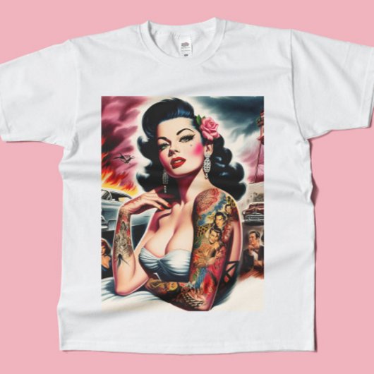 タトゥー入ったヴィンテージパンフィギュア Tシャツ