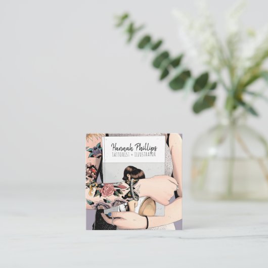 タトゥー女クールの子のイラストレーショントレンディースクリプト紫 スクエア名刺 (スタンド正面)