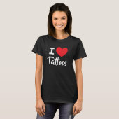 タトゥー好きな女性のための「I heart tattoos」Tシャツ Tシャツ (正面フル)