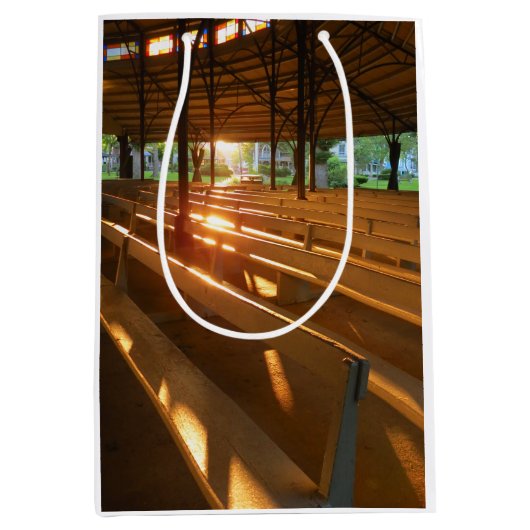 タバナクル至 – マーサズヴィネヤード ミディアムペーパーバッグ (正面)