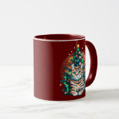 タビーおもしろいキャットメリークリスマスパジャマスクリッツマスツリー マグカップ (正面右)