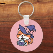 タビー魔女の魔法薬 – かわいいハロウィンの猫デザイン キーホルダー (裏面)