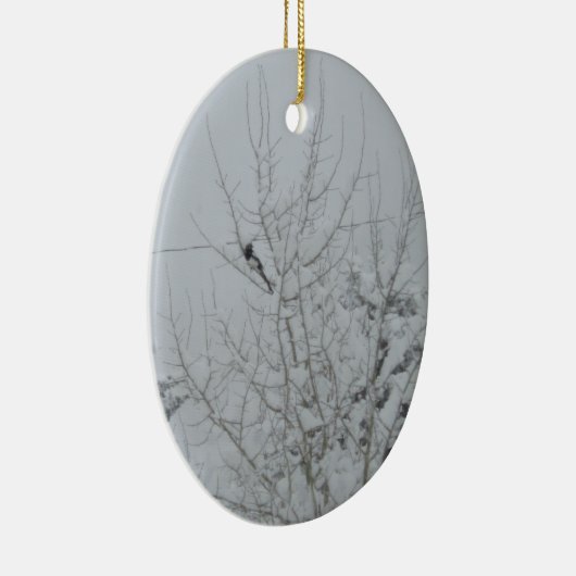 タフな鳥がそれを突き出すオーナメント セラミックオーナメント (右)