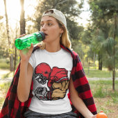 タフサッカー戦士マスコットレッドヘルメットマッスル Tシャツ