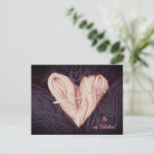 タペストリーの針の郵便はがきとのかわいいピンクのウールのハート シーズンポストカード (スタンド正面)