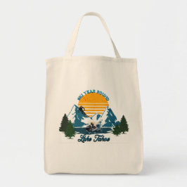 タホ湖：スキー年間ラウンド、スノースキー、ウォータースキー トートバッグ