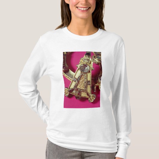 タラのブローチ Tシャツ (正面)