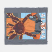 タラバガニおよび漁師のヴィンテージ旅行ポスター フリースブランケット (正面(横))