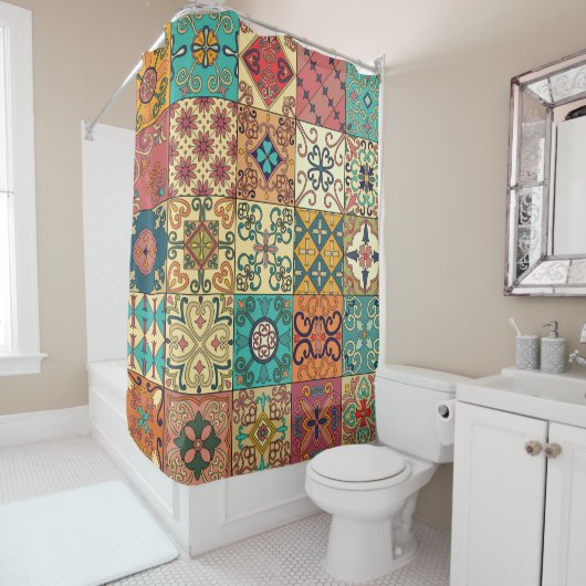 タラベラのポルトガルのタイルを使ったシームレスな模様 シャワーカーテン (インサイチュ)