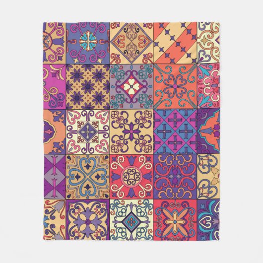 タラベラのポルトガルのタイルを使ったシームレスな模様 フリースブランケット (正面)