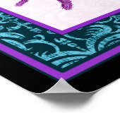 タランチュラエレガントティール(緑がかった色)&暗い赤紫色ダマスク縁ど ポスター (角)