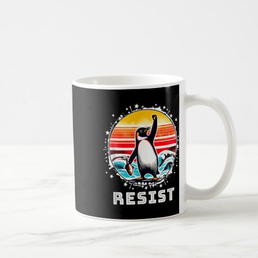 タリおもしろいに抗議するペンギン コーヒーマグカップ (右)