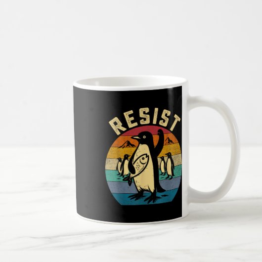 タリおもしろいに抗議するペンギン コーヒーマグカップ (右)
