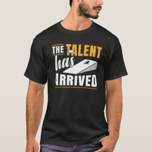 タレントが豆バッグコーンホールに到着 Tシャツ