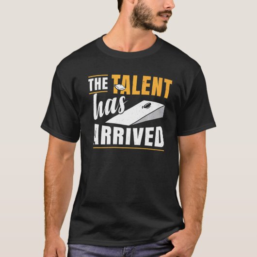 タレントが豆バッグコーンホールに到着 Tシャツ (正面)
