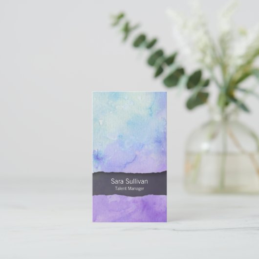 タレントマネージャーエンターテイメントパープルウォーター色 名刺 (スタンド正面)