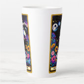 タロットがティーマグカップをこぼす カフェラテマグ (正面)