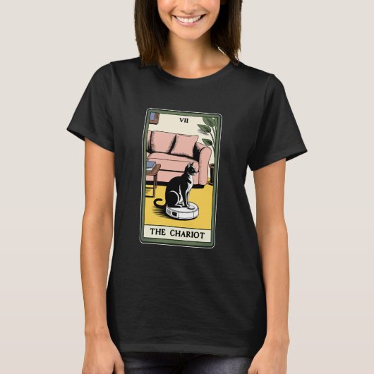 タロットカードの戦車のロボット掃除機 ねこ ユーモア Tシャツ (正面)
