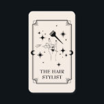 タロットカード美容師天測名刺 名刺<br><div class="desc">タロットカード美容師美容師名刺！黒いミニマル文字と詳細は、ボヘミアと天月と星のタロットカードテーマに追加。文字は完全にカスタマイズ可能感じで、「パーソナライズ」ボタンを使用して独自の詳細で自由に編集できる。このコレク忘れションの一致するアイテムをチェックしない！美容師、化粧品、サロン、または気の利いたタロットテーマを持つビジネスに最適！</div>