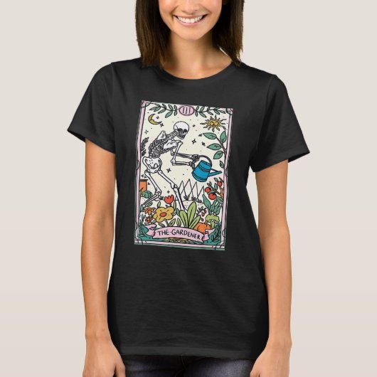 タロットカード ガーデナー 神秘的 魔女 ガーデニング  Tシャツ (正面)