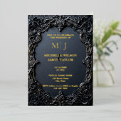 タロットモダンゴシック様式ブラックと金ゴールドモノグラム 箔招待状 (立ち正面)