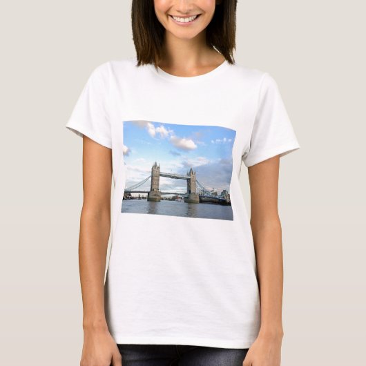 タワーブリッジロンドン Tシャツ (正面)
