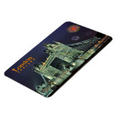 タワーブリッジ。ロンドン マグネット (左側)