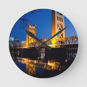タワー橋-サクラメント、カリフォルニア ラウンド壁時計