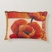 タンとオレンジの背景にポピーの花 アクセントクッション (裏面)