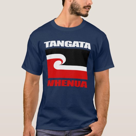 タンガタWhenua Tシャツ (正面)