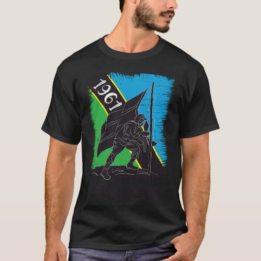 タンザニアプライドキリマウンテン国旗の掲揚 Tシャツ (正面)