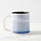 タンジエモロッコライトハウスアットキャップスパルテル ツートーンマグカップ (左)