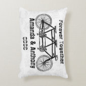 タンデム自転車、永久に一緒に、愛およびカップル アクセントクッション (正面(垂直))