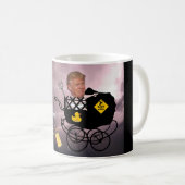 タントラム来ズはアンチトランプ コーヒーマグカップ (正面右)