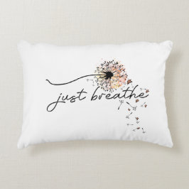 タンポポと蝶にインスパイアされたヨガデザイン Just Breathe アクセントクッション